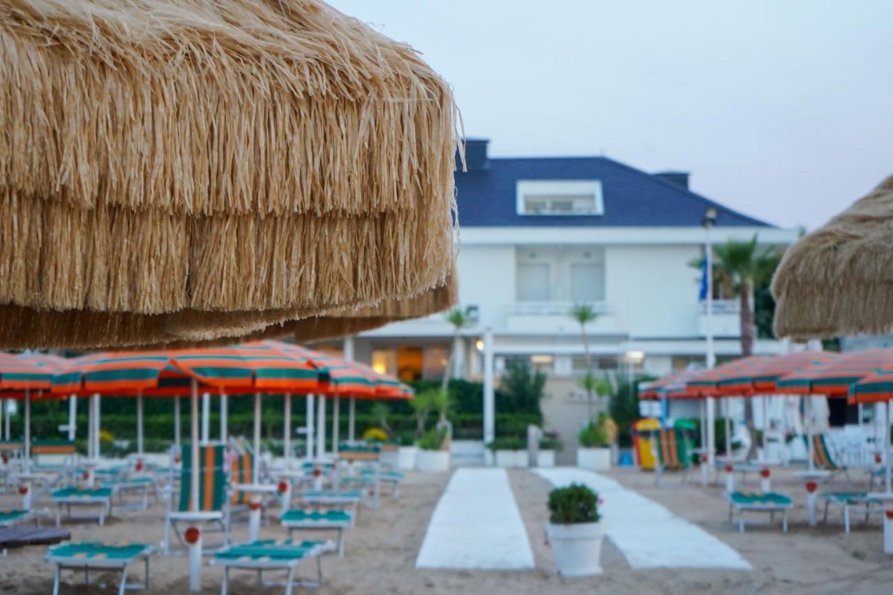 Albergo Punta De L'Est Francavilla Al Mare Exterior foto