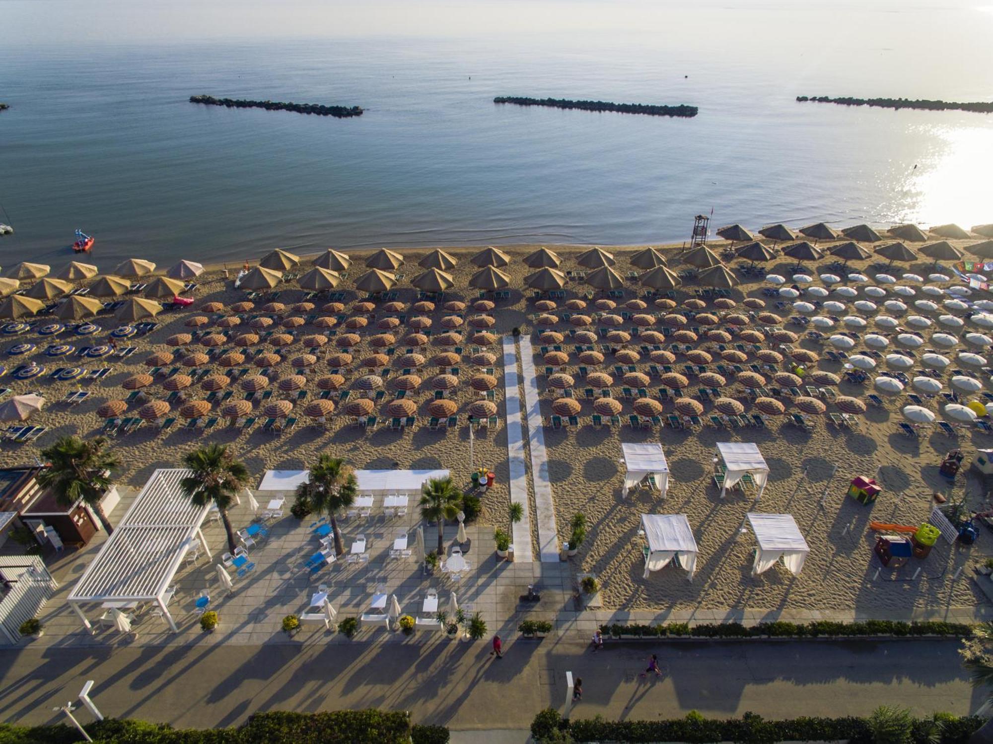 Albergo Punta De L'Est Francavilla Al Mare Exterior foto