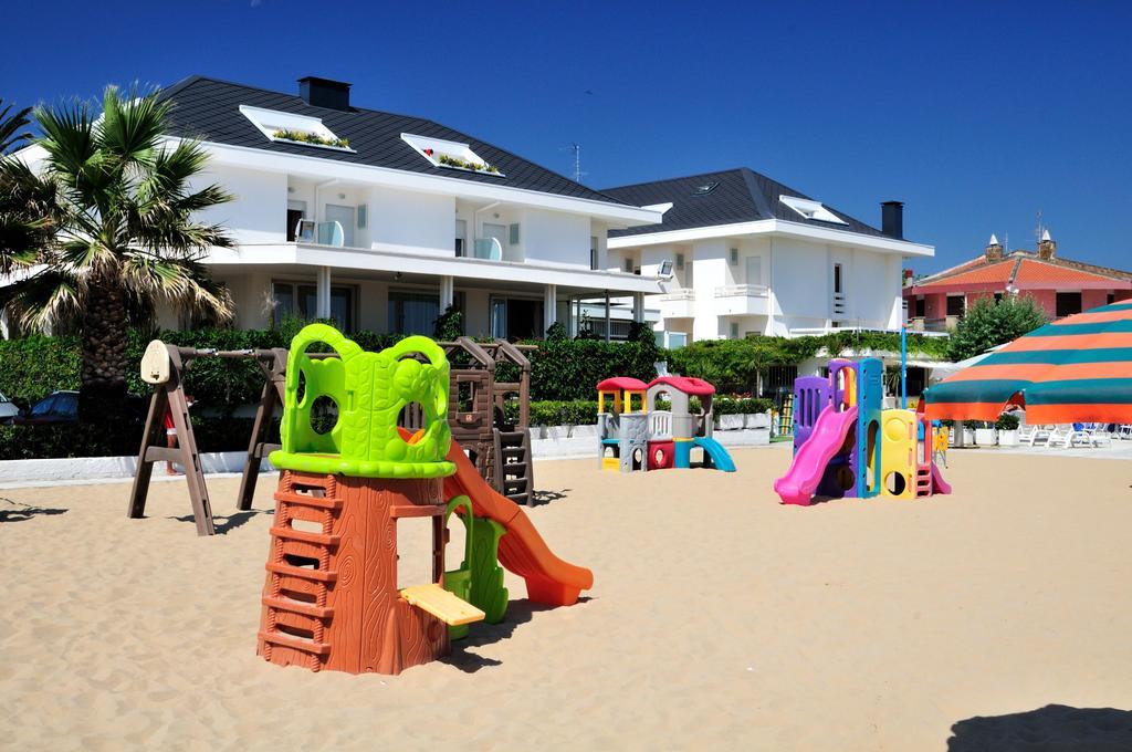 Albergo Punta De L'Est Francavilla Al Mare Exterior foto
