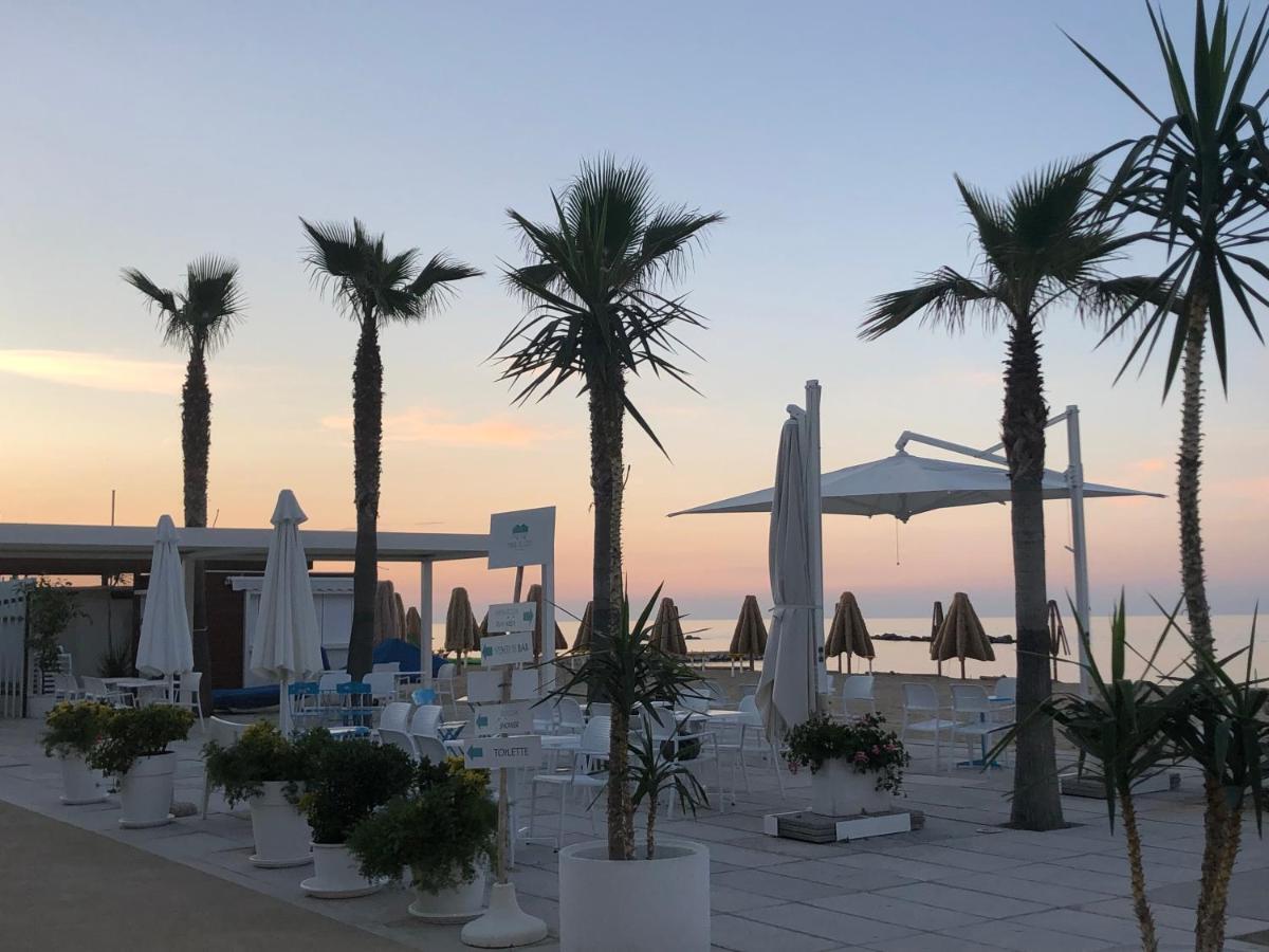 Albergo Punta De L'Est Francavilla Al Mare Exterior foto